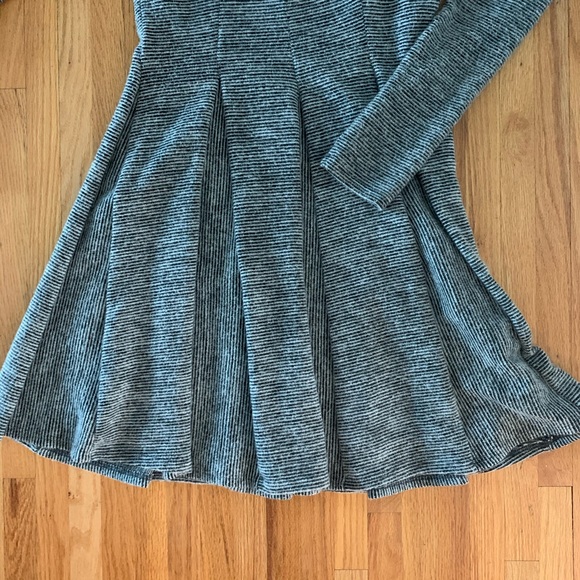 ANTHROPOLOGIE SWEATER DRESS - Picture 3 of 5